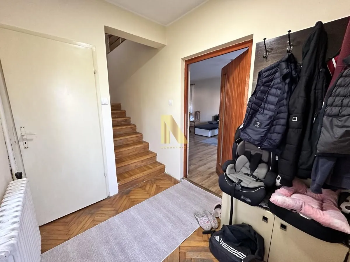 Prodaja, kuća, 157m², Sremska Kamenica, Petrovaradin