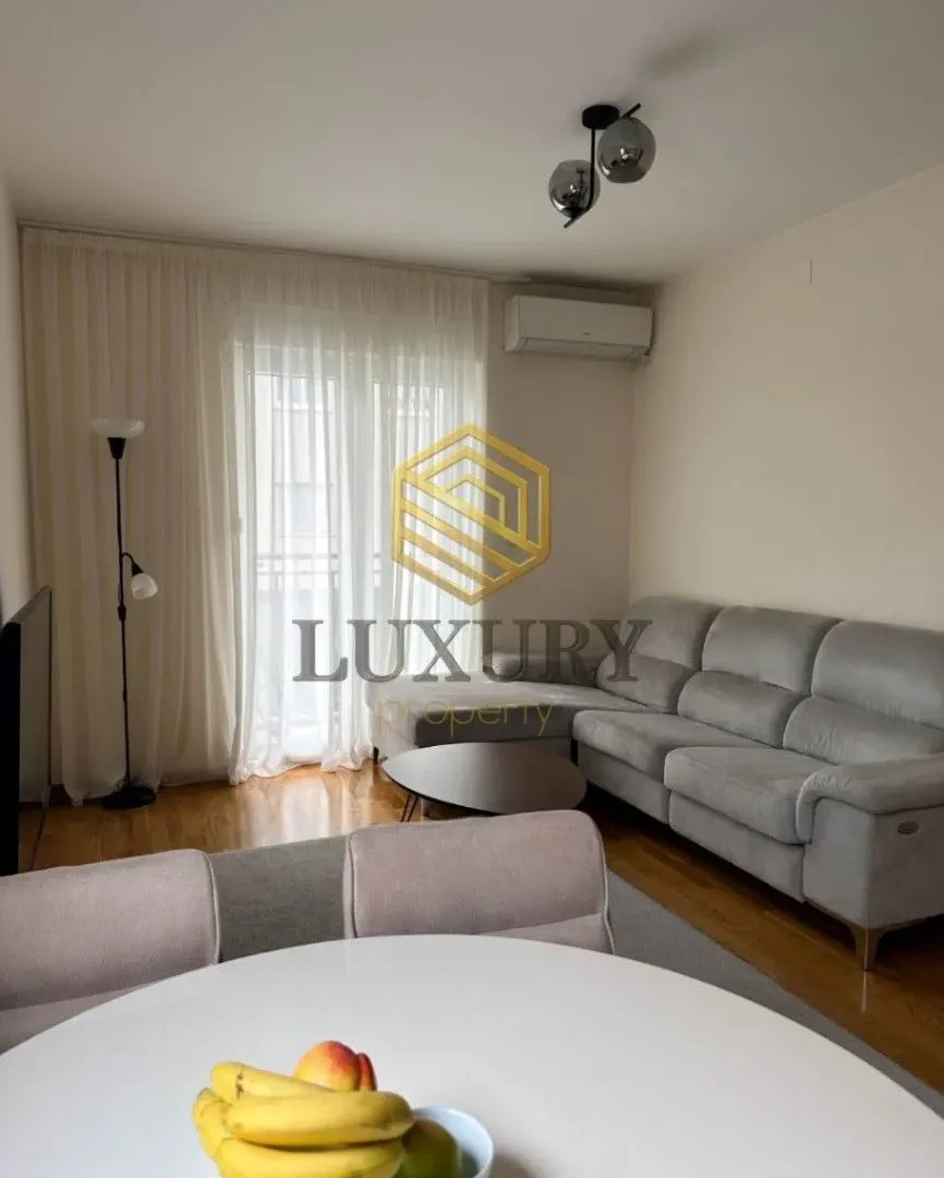 Izdavanje, dvosoban stan, 53m², Zabjelo, Podgorica