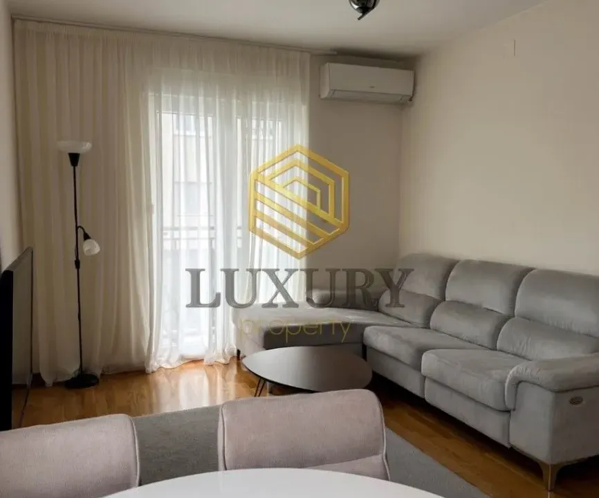 Izdavanje, dvosoban stan, 53m², Zabjelo, Podgorica