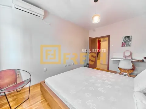 Rent, two bedroom apartment, 90m², Ljubović, Podgorica - image 13
