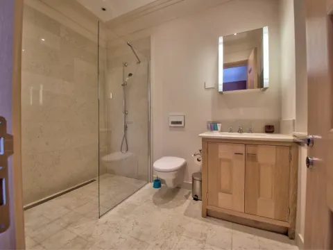 Prodaja, trosoban stan, 204m², Porto Montenegro, Tivat - image 20