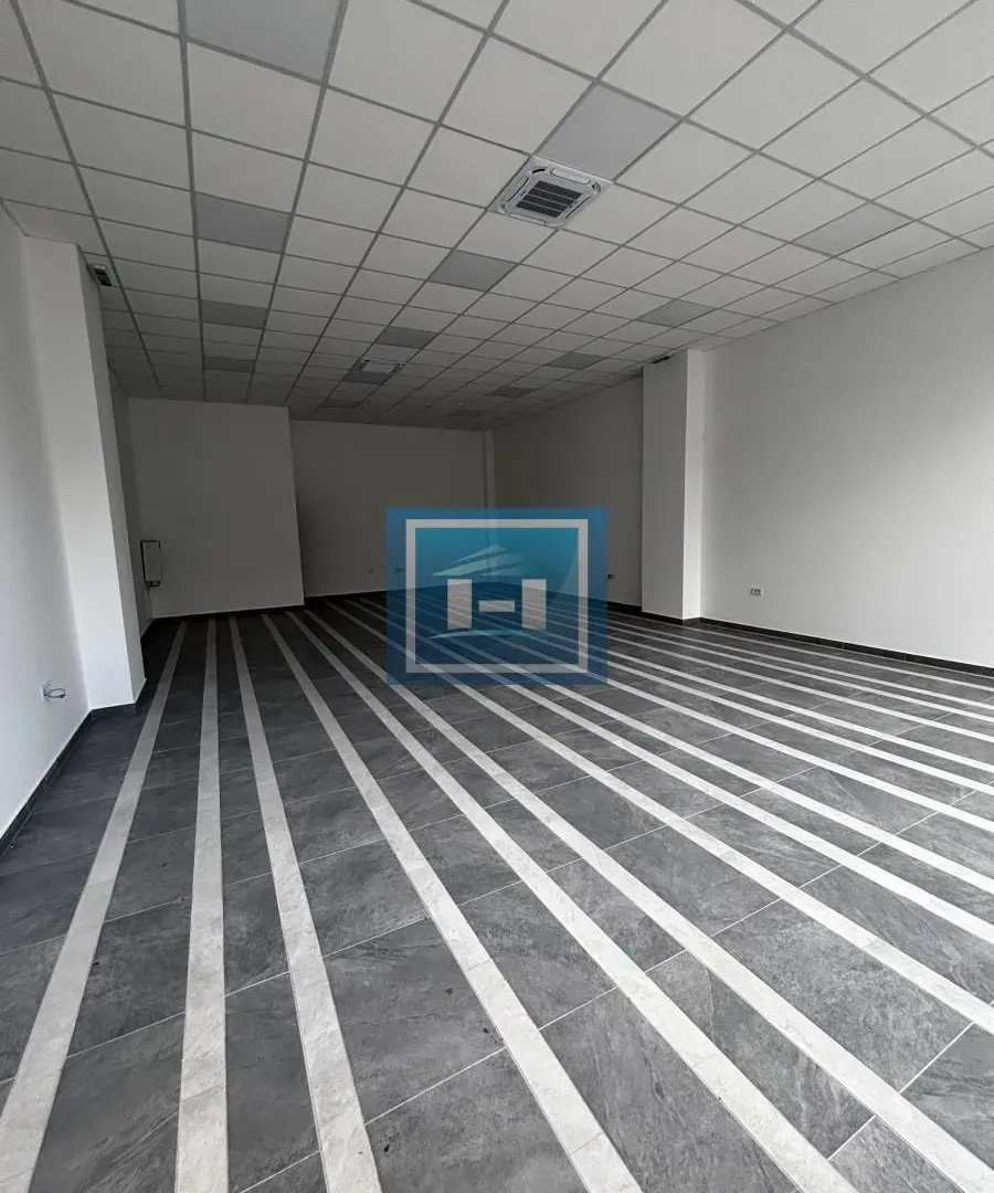 Rent, office space, 82m², Jagodina, Srbija