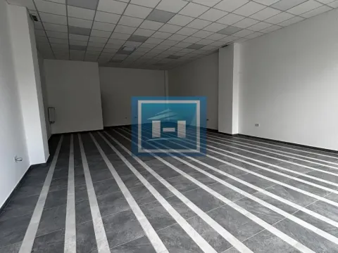 Izdavanje, poslovni prostor, 82m², Jagodina, Srbija - image 4