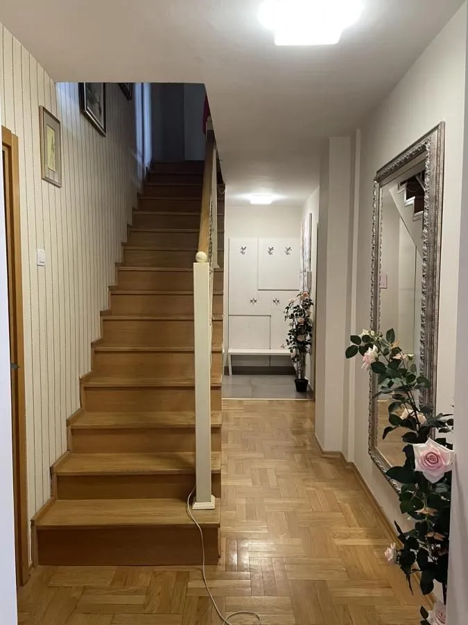 Prodaja, stan, 124m², Cara Dušana, Novi Sad Sve Podlokacije