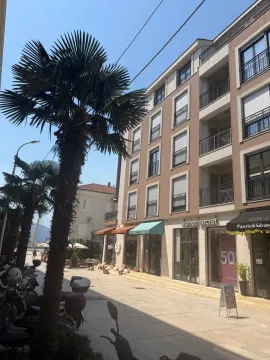 Rent, one bedroom apartment, 51m², Centar, Tivat - image 17