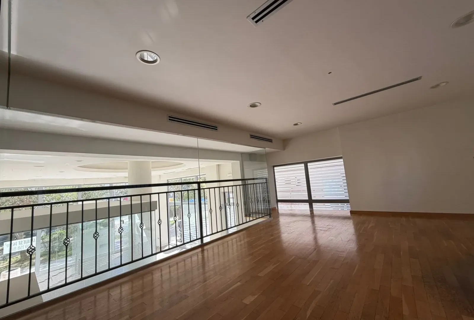 Rent, office space, 145m², Centar, Bar