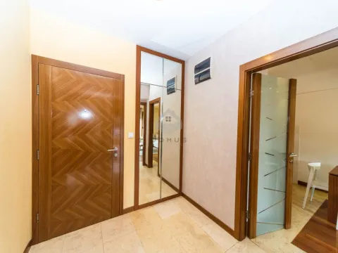 Prodaja, jednosoban stan, 49m², Centar, Podgorica - image 14