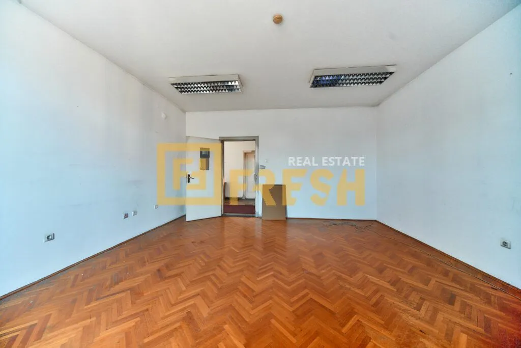Rent, office space, 345m², Centar, Podgorica