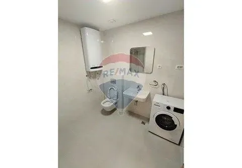 Izdavanje, dvosoban stan, 76m², City Kvart, Podgorica - image 11