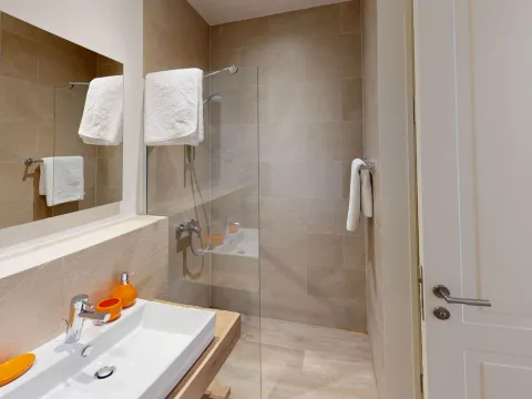 Prodaja, jednosoban stan, 55m², Luštica Bay, Tivat - image 7