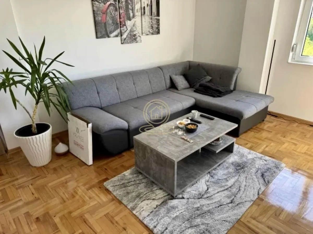 Prodaja, dvosoban stan, 45m², Medijana, Niš