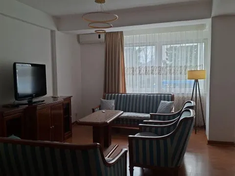 Izdavanje, stan, 90m², Bar, Crna Gora - image 1