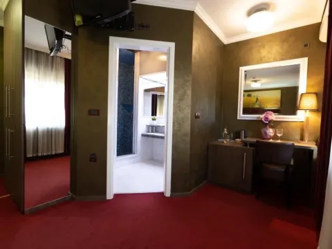 Rent, office space, 250m², Sajmište, Novi Sad - image 23