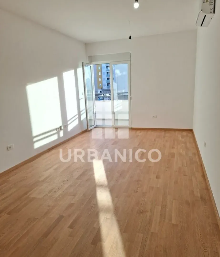 Prodaja, jednosoban stan, 45m², Pobrežje, Podgorica