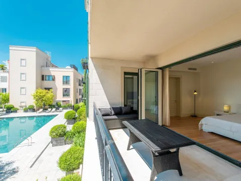 Izdavanje, dvosoban stan, 148m², Porto Montenegro, Tivat - image 14