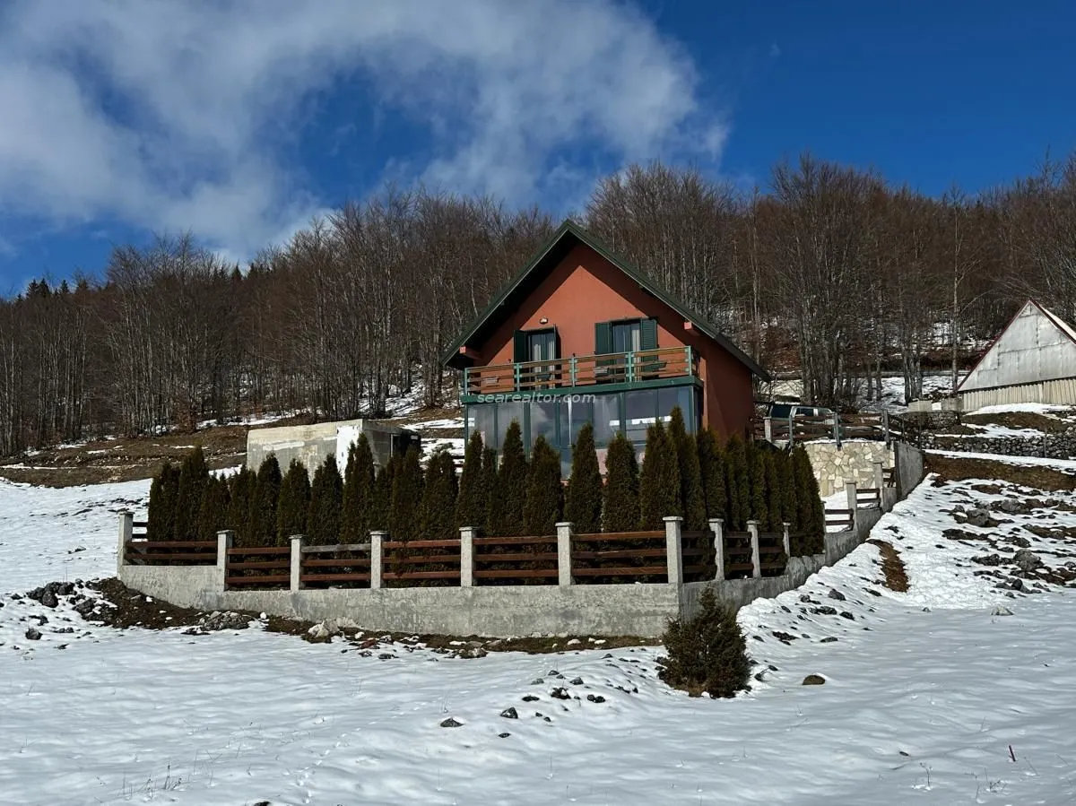 Prodaja, kuća, 180m², Žabljak, Crna Gora