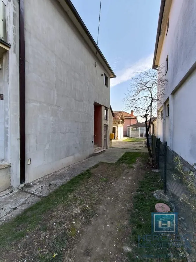 Prodaja, kuća, 163m², Ćuprija, Srbija