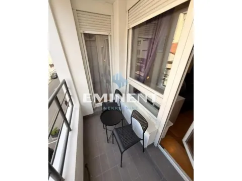 Rent, two bedroom apartment, 41m², Neimar, Vračar Sve Podlokacije - image 20