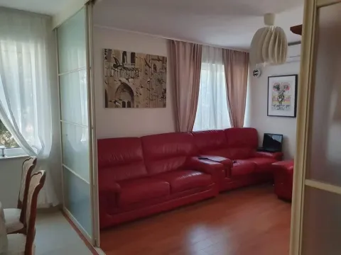 Sale, three bedroom apartment, 121m², Petrovac, Budva - image 11