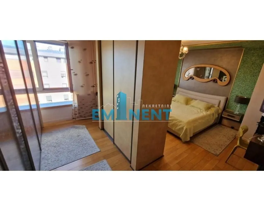 Prodaja, četvorosoban stan, 176m², Novi Beograd Blok 67, Novi Beograd Sve Podlokacije