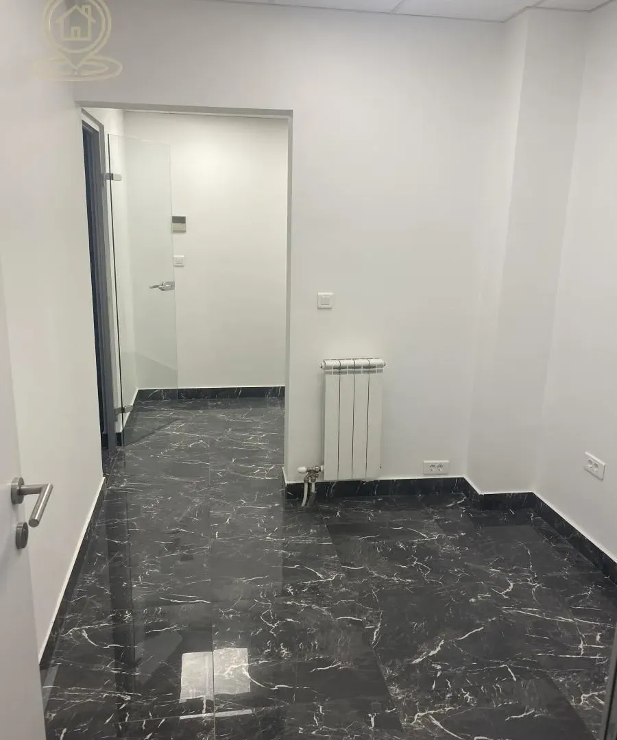 Rent, office space, 300m², Savski Venac, Beograd