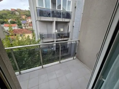 Izdavanje, jednosoban stan, 43m², Dalmatinska ulica, Podgorica - image 7