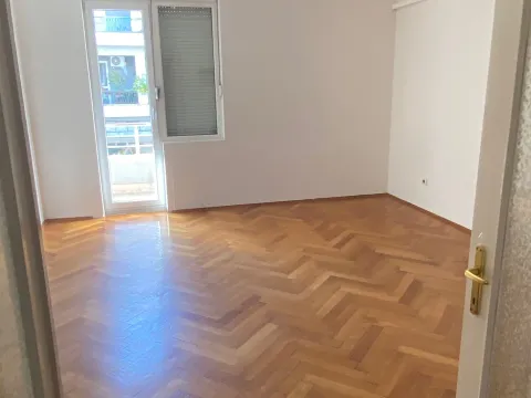 Rent, three bedroom apartment, 82m², Centar, Podgorica - image 5