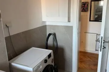 Izdavanje, trosoban stan, 68m², Savski Venac, Beograd - image 10