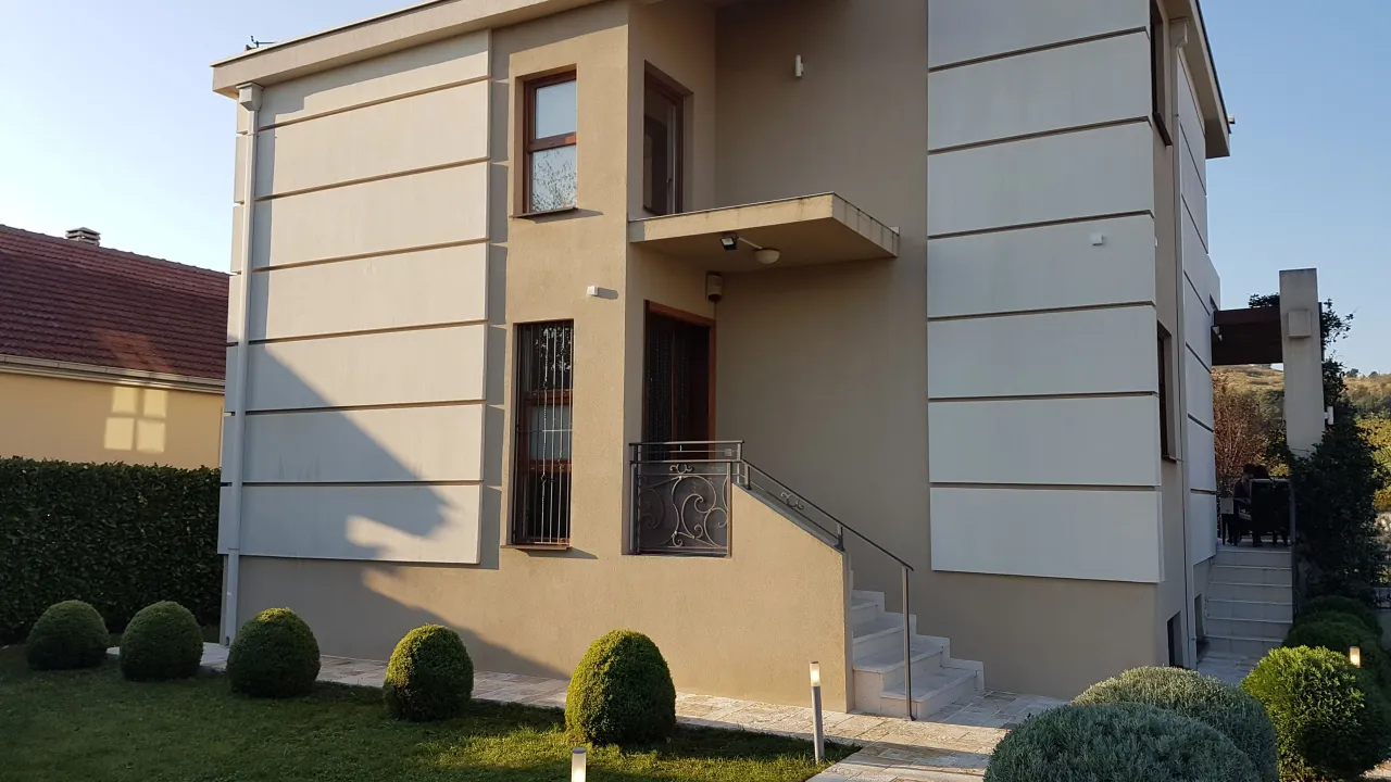 Rent, house, 262m², Zabjelo, Podgorica