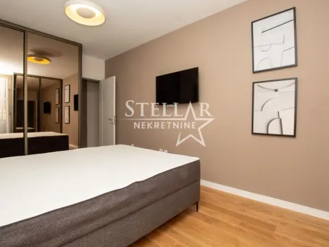 Rent, two bedroom apartment, 72m², Central Point, Podgorica - image 11