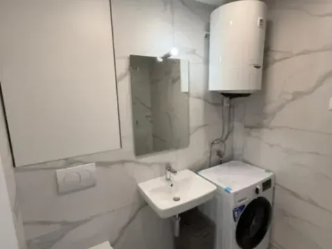 Izdavanje, jednosoban stan, 47m², Stari Aerodrom, Podgorica - image 9