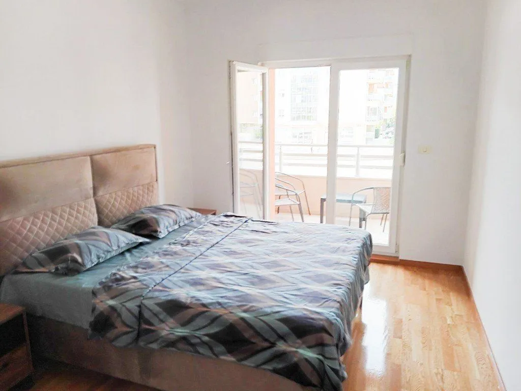 Izdavanje, jednosoban stan, 56m², City Kvart, Podgorica