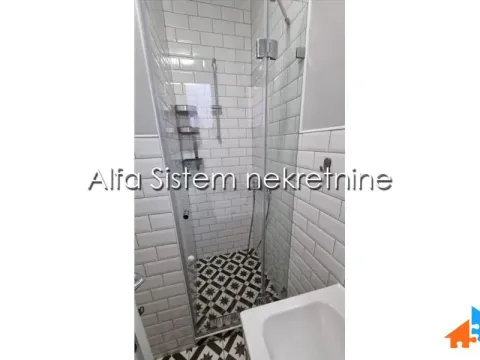 Rent, four bedroom apartment, 130m², Savski Venac, Beograd - image 13