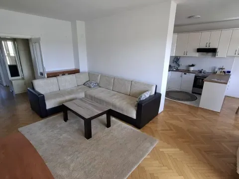 Prodaja, četvorosoban stan, 100m², Centar, Novi Sad - image 2