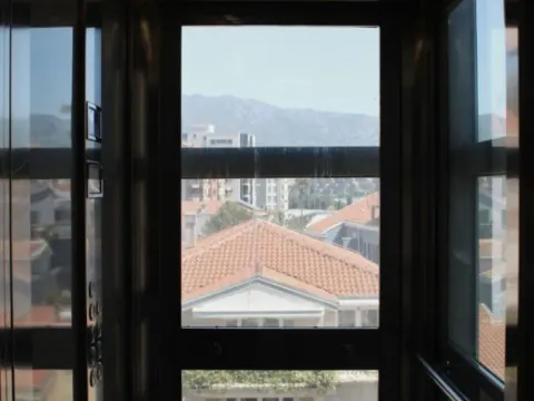 Izdavanje, jednosoban stan, 40m², Centar, Budva - image 10