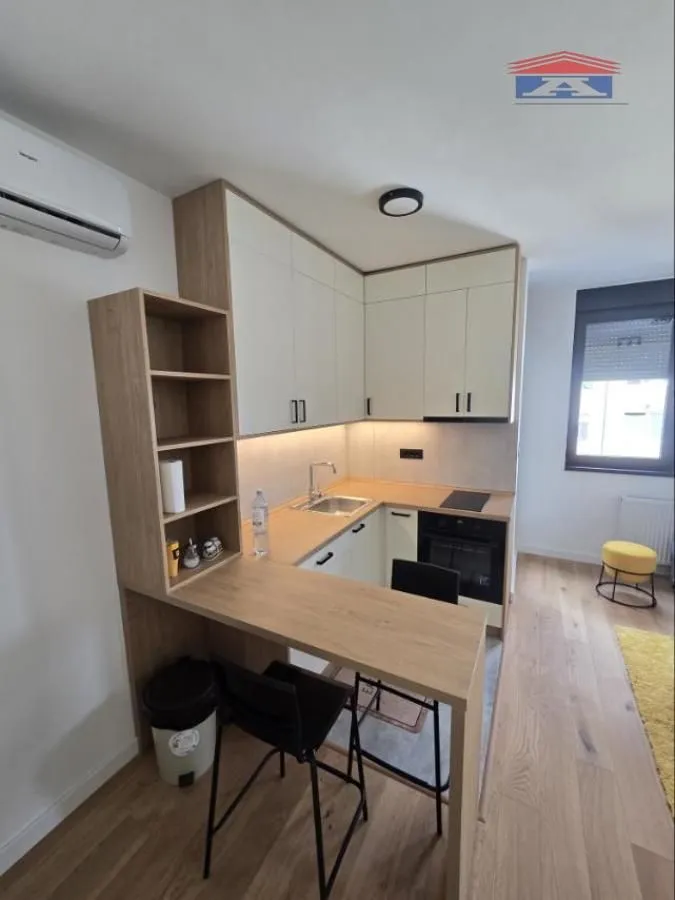 Izdavanje, jednosoban stan, 38m², Telep, Novi Sad Sve Podlokacije