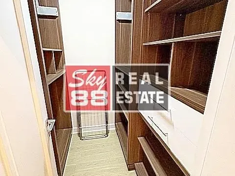 Izdavanje, četvorosoban stan, 188m², Vračar Hram, Vračar Sve Podlokacije - image 14