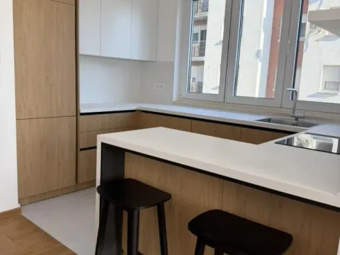 Izdavanje, četvorosoban stan, 105m², Bulevar Oslobodjenja, Novi Sad Sve Podlokacije - image 10