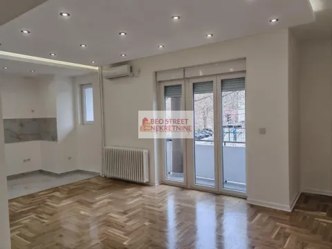 Stan in Vračar Sve Podlokacije