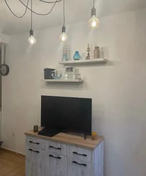 Rent, studio apartment, 35m², Gradiošnica, Tivat - image 4