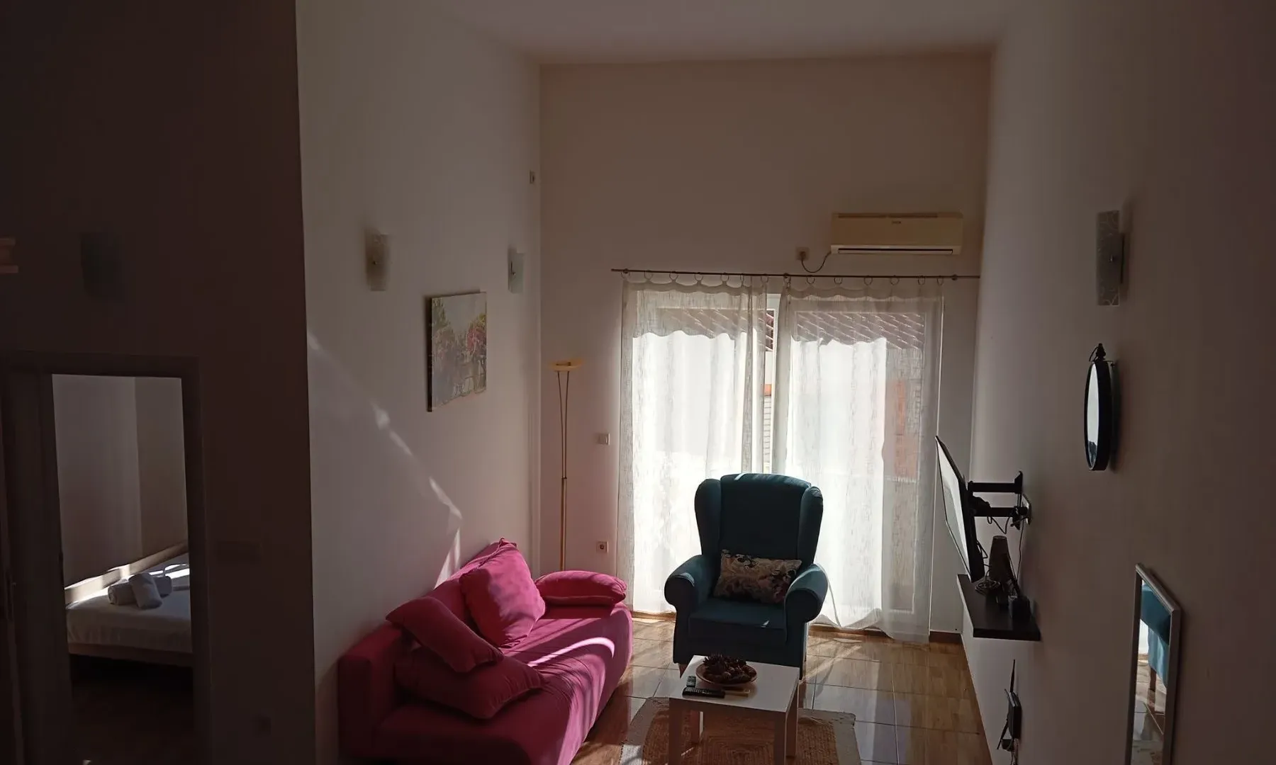 Izdavanje, jednosoban stan, 45m², Budva, Crna Gora