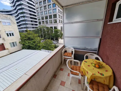 Izdavanje, jednosoban stan, 40m², Budva, Crna Gora - image 15