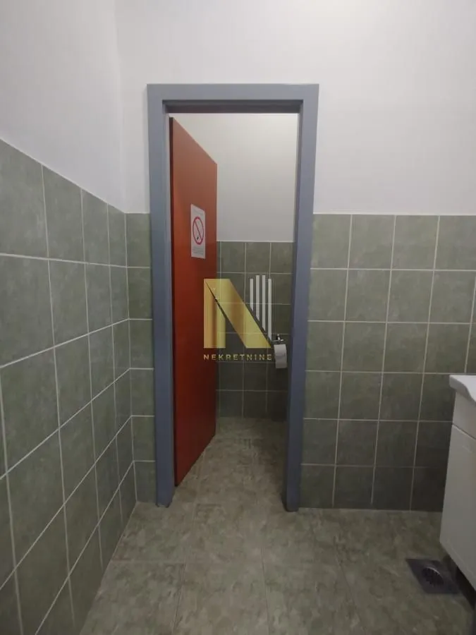Rent, office space, 160m², Centar, Novi Sad