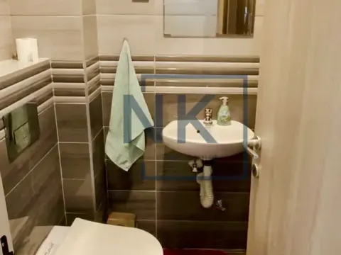 Izdavanje, dvosoban stan, 75m², Stari Aerodrom, Podgorica - image 9