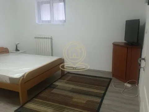 Rent, four bedroom apartment, 80m², Severni Bulevar, Zvezdara Sve Podlokacije - image 9