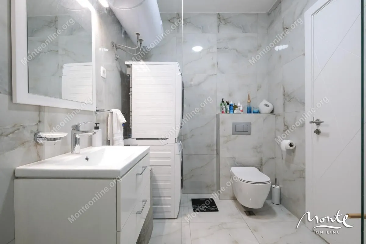 Sale, two bedroom apartment, 63m², Tivat, Crna Gora