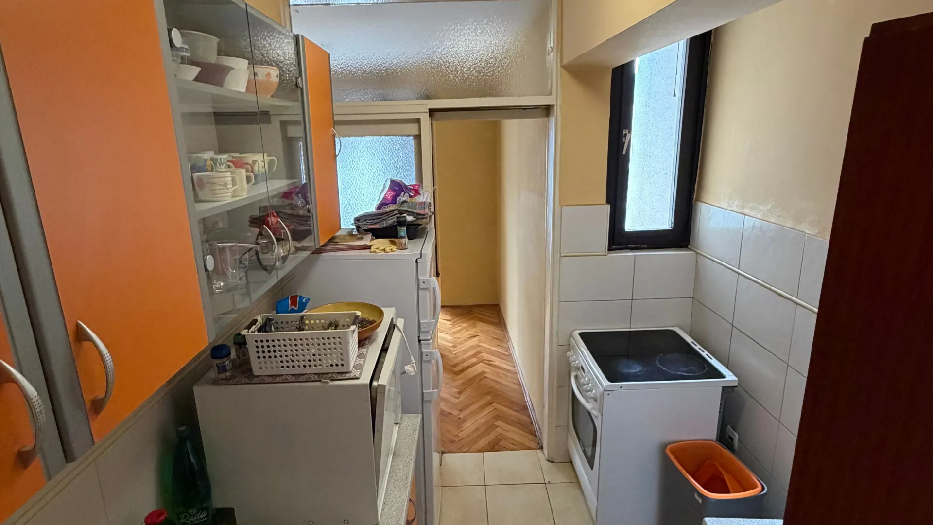 Prodaja, trosoban stan, 92m², Centar, Cetinje