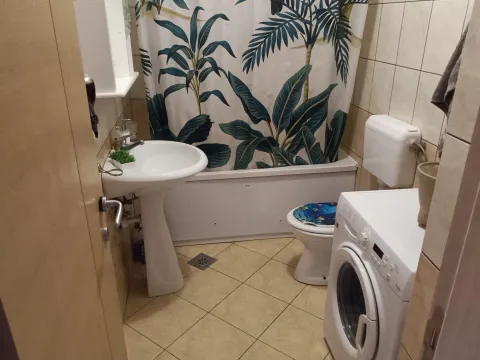 Stan-na-dan, trosoban stan, 58m², Centar, Nikšić - image 3