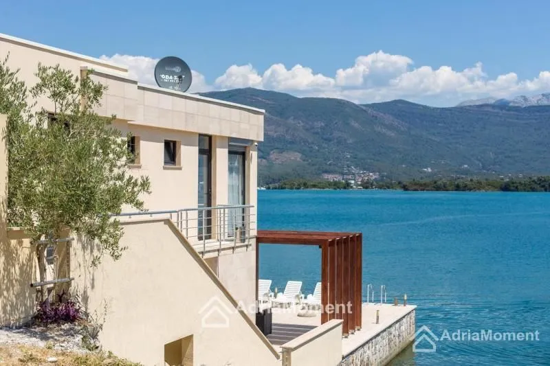 Prodaja, kuća, 170m², Krašići, Tivat