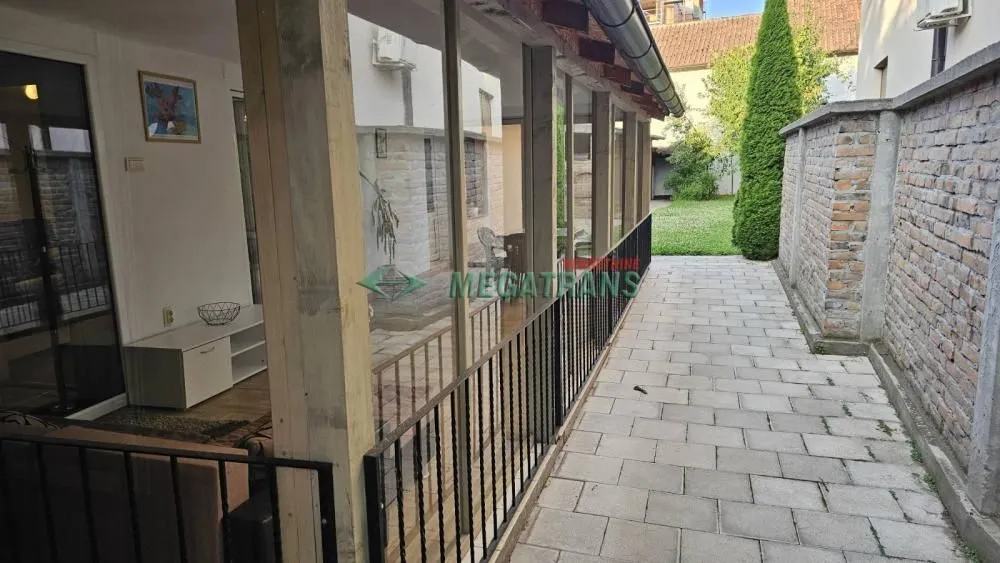 Izdavanje, kuća, 200m², Salajka, Novi Sad Sve Podlokacije